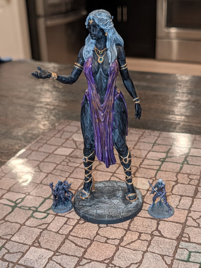 Lady of Darkness – Giant Fantasy Statue & Terrain Piece